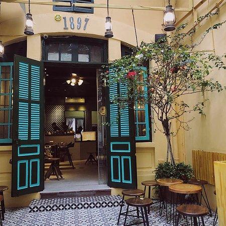 1897 Coffee - Hanoi's Flavor